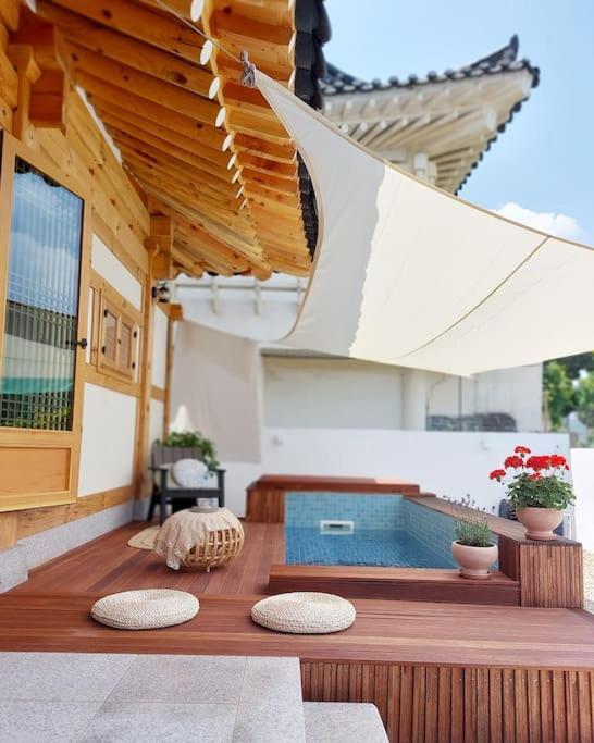 Gyeongju Hanok Sohwa Екстер'єр фото