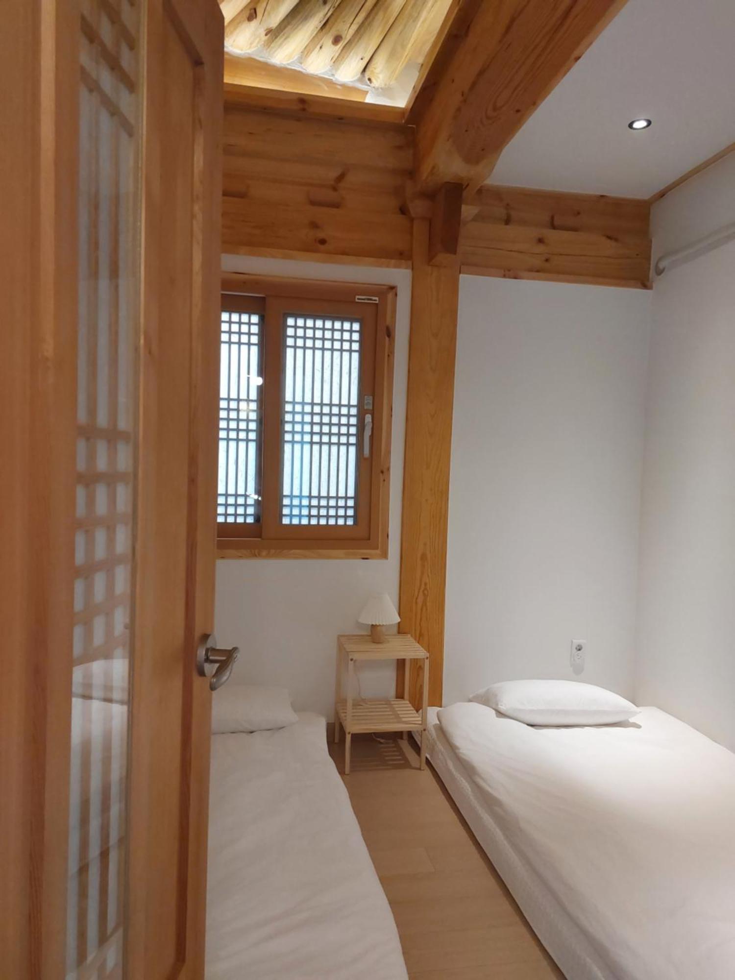 Gyeongju Hanok Sohwa Екстер'єр фото